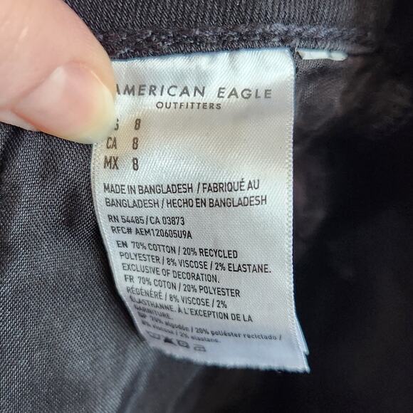 American Eagle Black Jean Shorts High Rise Shortie Distressed Frayed Hem Size 8 - Picture 6 of 7